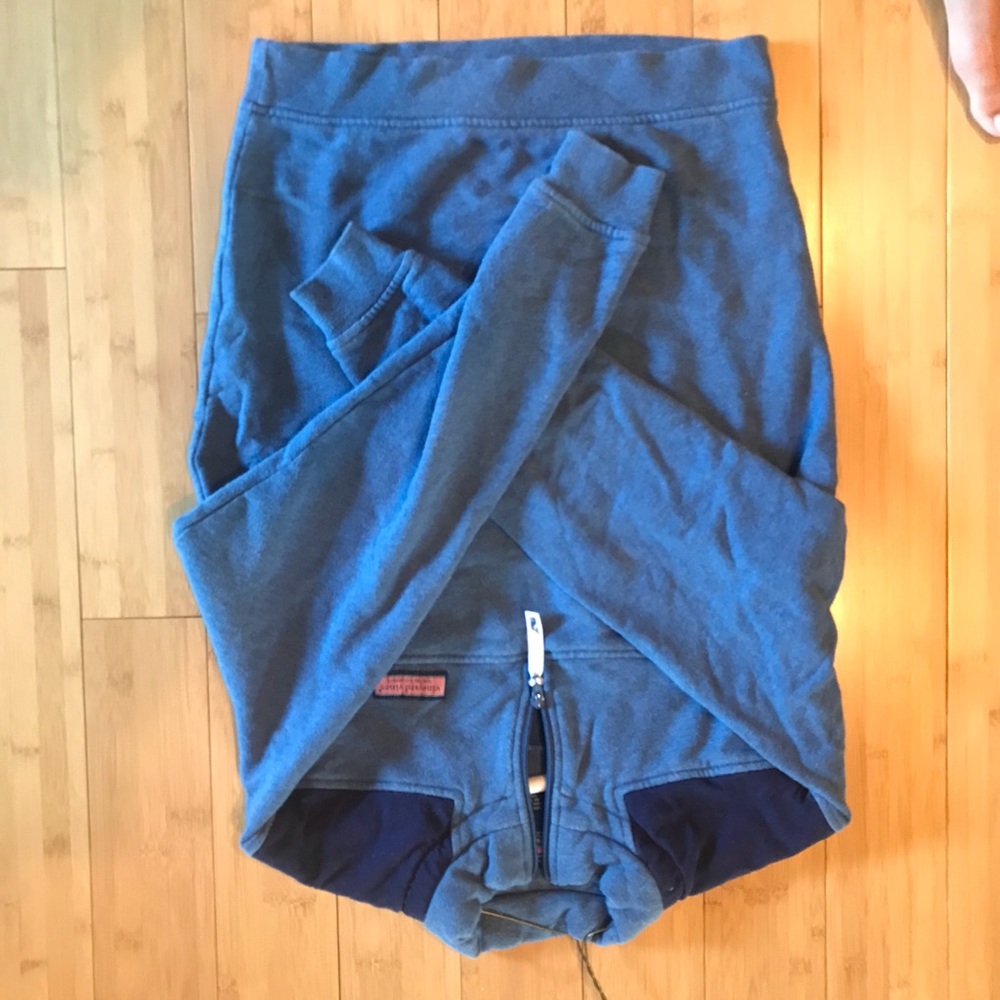 vineyard vines sweatshirt